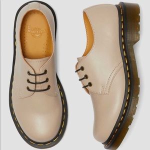1461 WOMEN'S WANAMA LEATHER OXFORD SHOES
